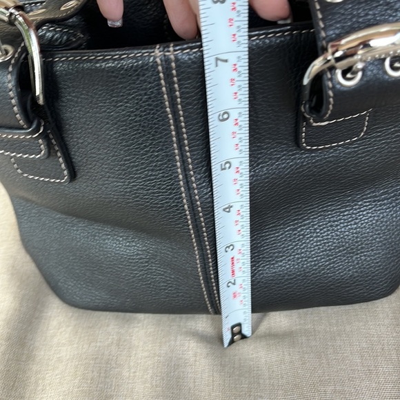 ποΈHost PickποΈ Tignanello Black Tote - Picture 10 of 15